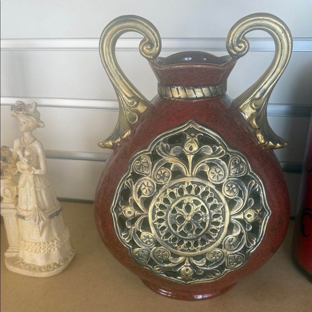 Elegant Gold and Brown Decorative Vase